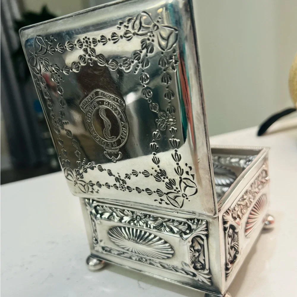 Antique Victorian English Silver Plate Tobacco or Jewelry Box c.1885 – Anderson
